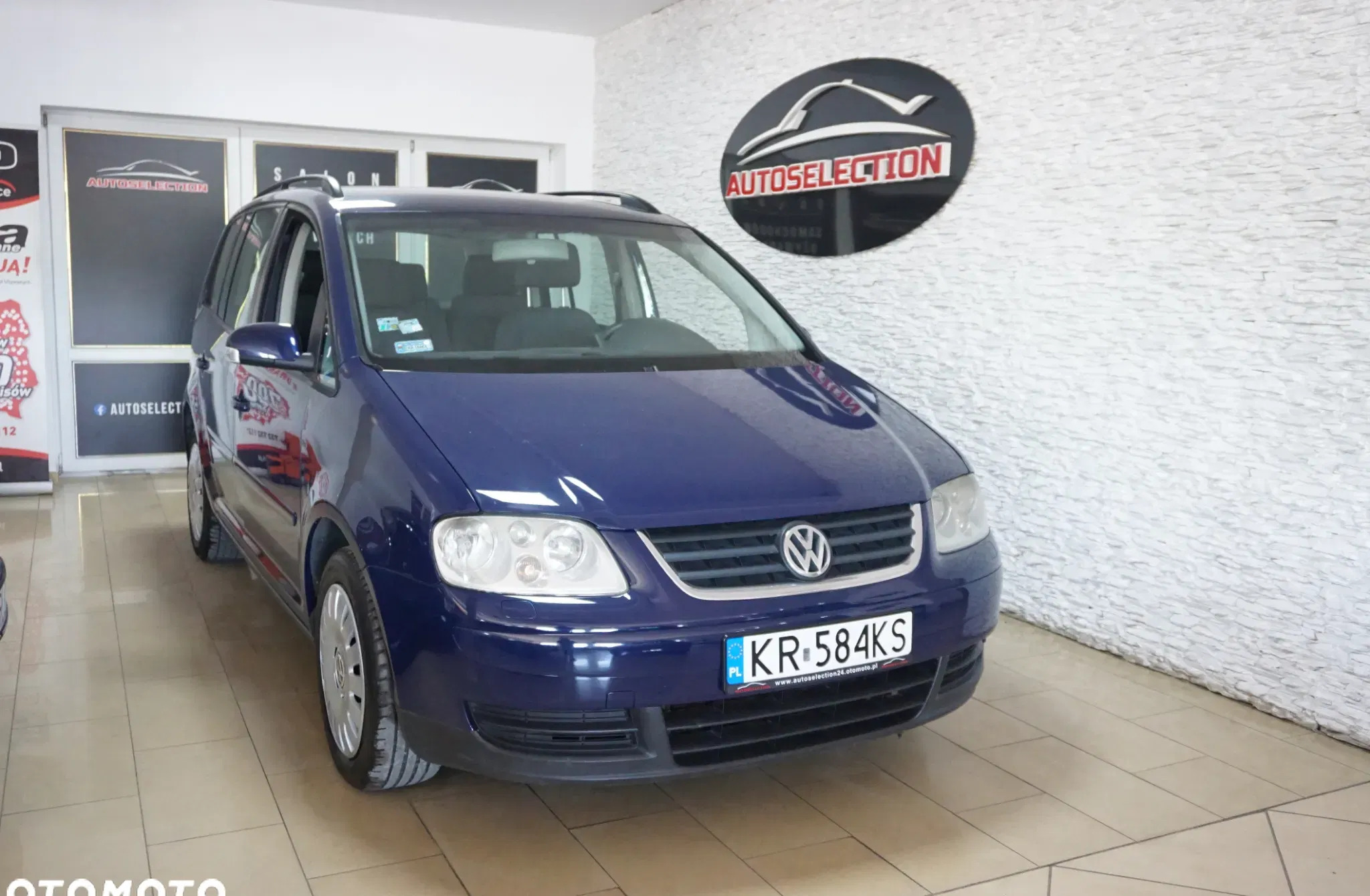 lubelskie Volkswagen Touran cena 11900 przebieg: 326397, rok produkcji 2005 z Rzeszów